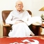 চিকিৎসা বিজ্ঞানের কাজে লাগেনি জ্যোতি বসুর দেহ, অকপট স্বাস্থ্যমন্ত্রী HTNews HTPHOTO