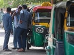 Auto drivers waiting for passengers and rides near Botanical Garden in Noida.(Sunil Ghosh/HT Photo)