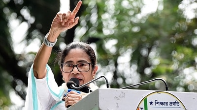 Trinamool Congress (TMC) chief Mamata Banerjee addresses a gathering during the Trinamool Congress Chhatra Parishad foundation day program at Cathedral Road, in Kolkata on Friday. (ANI) Trinamool Congress (TMC) chief Mamata Banerjee addresses a gathering during the Trinamool Congress Chhatra Parishad foundation day program at Cathedral Road, in Kolkata on Friday. (ANI)