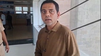 Vidyanand Bapat does not see himself as leading a movement in the conventional sense. He welcomes support, particularly from young people, but believes the issue cuts across age groups. Noise affects children, working professionals and senior citizens alike. (HT PHOTO) Vidyanand Bapat does not see himself as leading a movement in the conventional sense. He welcomes support, particularly from young people, but believes the issue cuts across age groups. Noise affects children, working professionals and senior citizens alike. (HT PHOTO)