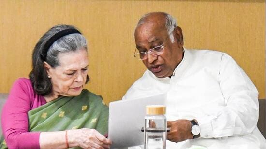 Mallikarjun Kharge’s call for ‘Ekvott’ comes as Congress seeks an alliance with AAP and regional parties to prevent a split opposition vote in Goa. (ANI)