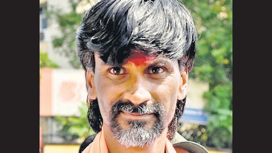 Navi Mumbai, India - Oct. 19, 2023:Maratha community activist Manoj Jarange-Patil visit at Shivaji Maharaj Chowk Vashi, in Navi Mumbai, India, on Thursday, October 19, 2023. (Photo by Bachchan Kumar/ HT PHOTO) (HT PHOTO)