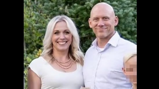 New court records show investigators are seeking data from Jennifer Gledhill's Oura Ring, believing it could reveal where her husband's body was taken. (Jennifer Gledhill | Facebook)