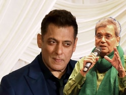 মদ খেয়ে সুভাষ ঘাইকে গালিগালাজ, হাতাহাতি করেন সলমন! কার কথায় চেয়েছিলেন ক্ষমা? 