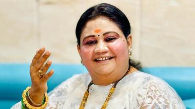 Singer, aide booked for allegedly duping woman of ₹20L over govt job Singer, aide booked for allegedly duping woman of ₹20L over govt job
