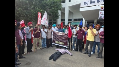 Students had been protesting for 19 days since the university announced a major revision of its fee structure on August 12.
