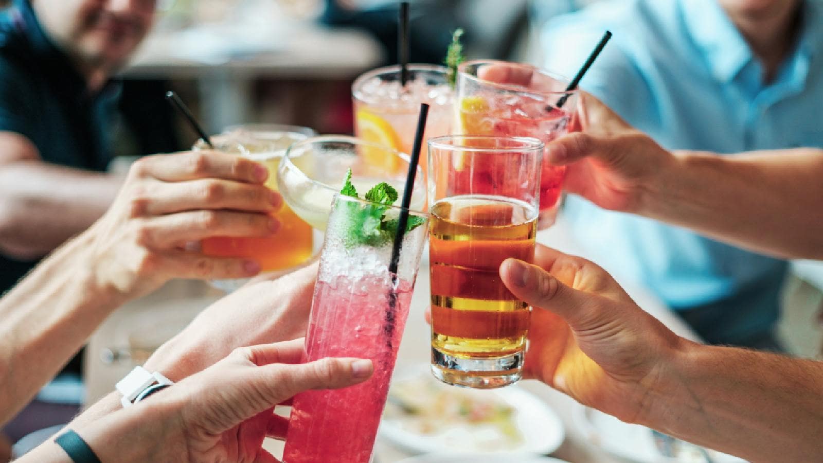 Control alcohol consumption, say experts (Pexels)