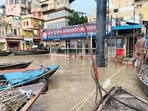 Given the rising Ganga and Varuna levels and the looming flood situation, the district administration has made multi-layered preparations for public safety and quick relief and rescue operations. (HT Photo)
