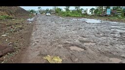 Around 60% potholes fixed, but Chakan traffic woes continue Around 60% potholes fixed, but Chakan traffic woes continue