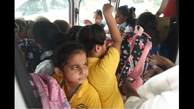 An overcrowded vehicle carrying school children in Lucknow recently (HT File Photo) An overcrowded vehicle carrying school children in Lucknow recently (HT File Photo)