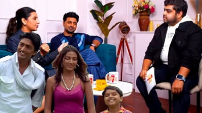 বড়ে মিঁয়া-ছোটে মিঁয়া-চার আনা-র রিইউনিয়ন! ‘আমাকে অবাক করেছে’, দেশু৭-এর গান দেখে অরিত্র বড়ে মিঁয়া-ছোটে মিঁয়া-চার আনা-র রিইউনিয়ন! ‘আমাকে অবাক করেছে’, দেশু৭-এর গান দেখে অরিত্র