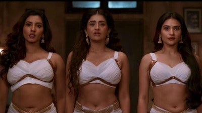 కఠినమైన ఆహార నియమాలు పాటించా: హీరోయిన్ రాశి సింగ్, సీట్లో నుంచి లేచి డ్యాన్స్ చేస్తారు: విష్ణుప్రియ కామెంట్స్ కఠినమైన ఆహార నియమాలు పాటించా: హీరోయిన్ రాశి సింగ్, సీట్లో నుంచి లేచి డ్యాన్స్ చేస్తారు: విష్ణుప్రియ కామెంట్స్