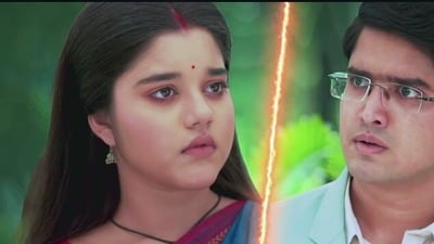 স্বামীর থেকে দূরত্ব বাড়ল কুসুম
