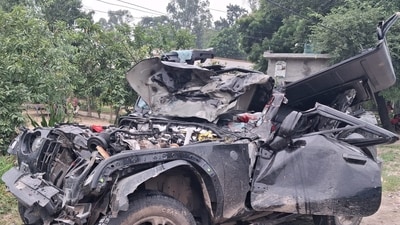The vehicle was damaged in the accident.