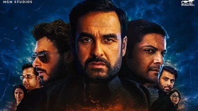 Mirzapur The Movie: ఆ 35 సెకన్ల బోల్డ్ ఇంటిమేట్ సీన్ కట్.. బూతులు మ్యూట్.. మీర్జాపూర్ ద మూవీ సెన్సార్ పూర్తి Mirzapur The Movie: ఆ 35 సెకన్ల బోల్డ్ ఇంటిమేట్ సీన్ కట్.. బూతులు మ్యూట్.. మీర్జాపూర్ ద మూవీ సెన్సార్ పూర్తి