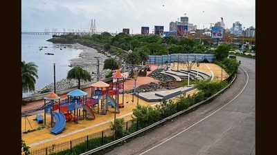 Residents have raised concerns over a proposed beautification project at Bandra Reclamation. (HT Photo )