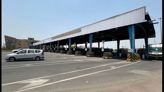 The relocation will trigger revisions in toll fees at the Bijwasan and Shahjahanpur plazas due to changes in the effective tollable distance. (HT Archive)