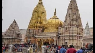 Kashi Vishwanath temple administration directs police to tighten entry checks and stop visitors carrying smart glasses and other camera-equipped devices. (Sourced)