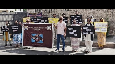 Teachers’ protest at Arya College in Ludhiana on Tuesday, September 01, 2026. (Photo Hindustan Times) (HT PHOTO) Teachers’ protest at Arya College in Ludhiana on Tuesday, September 01, 2026. (Photo Hindustan Times) (HT PHOTO)