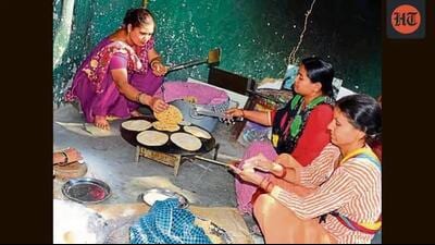 Teachers plan mass leave, mid-day meal workers will suspend meal preparation (HT FILE)