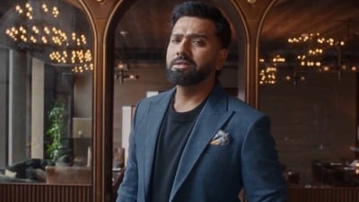OTT Show: ఓటీటీ, టీవీలోకి రోహిత్ శర్మ.. ఫ్యామిలీ ఫుల్ హౌస్ అంటూ కొత్త షో.. ప్రోమో రిలీజ్.. స్ట్రీమింగ్ ఎప్పుడంటే? OTT Show: ఓటీటీ, టీవీలోకి రోహిత్ శర్మ.. ఫ్యామిలీ ఫుల్ హౌస్ అంటూ కొత్త షో.. ప్రోమో రిలీజ్.. స్ట్రీమింగ్ ఎప్పుడంటే?