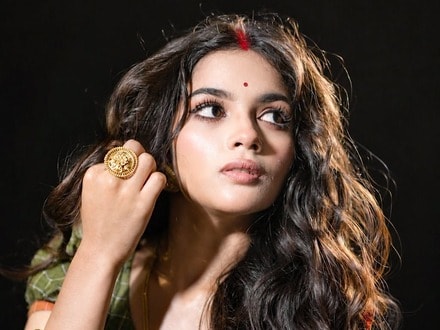 সাইনা চট্টোপাধ্যায়। 