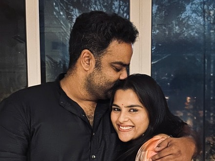 తమ్ముడితో సినిమా.. అన్నతో ప్రేమ.. కావ్య కళ్యాణ్‌ రామ్ మాత్రమే కాదు.. ఈ హీరోయిన్ల లవ్ స్టోరీలు అలాంటివే!