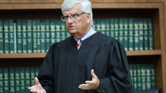 Lindsay Clancy trial: Judge William Sullivan asks the jury to continue deliberations, on the day the jury in Lindsay Clancy's murder trial said to Judge Sullivan that they cannot reach a verdict, in Plymouth, Massachusetts, U.S., September 1, 2026. Greg Derr/Pool via REUTERS  