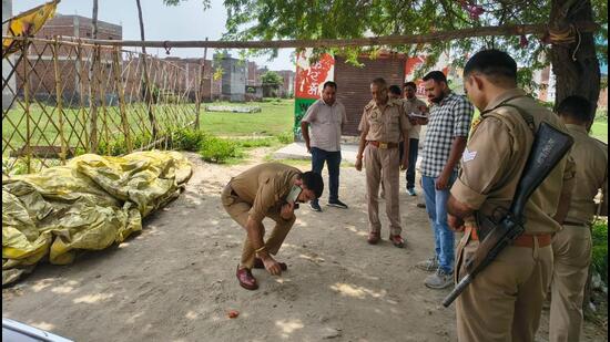 Officials from the Tronica City police station said the victim had come to the property dealing office of his two brothers-in-law. (Sakib Ali/HT Photo)