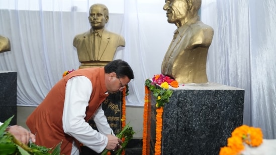 Chief Minister Pushkar Singh Dhami pays tribute to martyrs of the Khatima statehood movement firing incident.