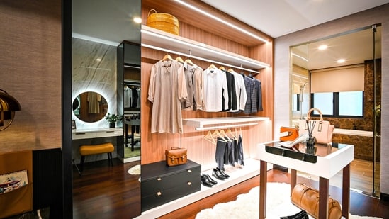 Here's why a closet full of clothes doesn't works for you.
