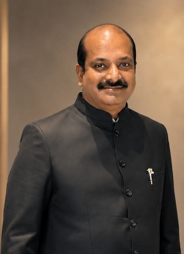 లింగమనేని రమేశ్, (పార్లమెంట్ సభ్యులు, రాజ్యసభ, జనసేన పార్టీ). లింగమనేని రమేశ్, (పార్లమెంట్ సభ్యులు, రాజ్యసభ, జనసేన పార్టీ).