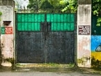 The bungalow occupies a prominent part of the Jagdishwar Hospital premises, where the corporation’s zonal office is also located. (Sourced)