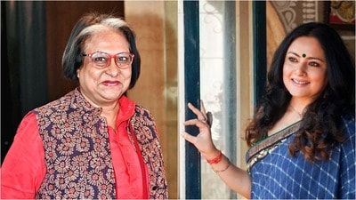 দুর্গাপুজো নিয়ে চলমান বিতর্কে মুখ খুললেন পরিচালক সুদেষ্ণা রায়। দুর্গাপুজো নিয়ে চলমান বিতর্কে মুখ খুললেন পরিচালক সুদেষ্ণা রায়।