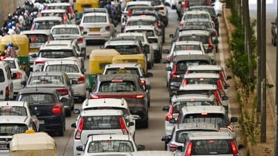 In the advisory, Delhi traffic police urged the commuters to plan their journey in advance and avoid the affected stretches wherever possible. (Representative Image (Sanchit Khanna/HT)) In the advisory, Delhi traffic police urged the commuters to plan their journey in advance and avoid the affected stretches wherever possible. (Representative Image (Sanchit Khanna/HT))