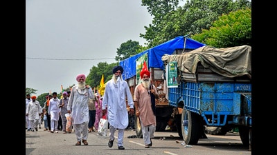 Farmers are already protesting near the Chandigarh-Mohali border to press the government for their pending demands, including legal guarantees for MSP and loan waivers. (PTI) Farmers are already protesting near the Chandigarh-Mohali border to press the government for their pending demands, including legal guarantees for MSP and loan waivers. (PTI)