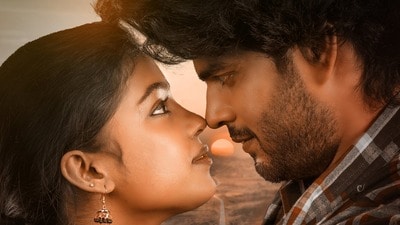 మీ ప్రేమకథ గుర్తుకొస్తుంది.. రిలీజ్ కు రెడీ అయిన తెలుగు రొమాంటిక్ లవ్ స్టోరీ.. అదే కష్టమన్న యంగ్ హీరో మీ ప్రేమకథ గుర్తుకొస్తుంది.. రిలీజ్ కు రెడీ అయిన తెలుగు రొమాంటిక్ లవ్ స్టోరీ.. అదే కష్టమన్న యంగ్ హీరో