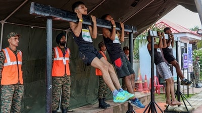 উত্তরাখণ্ড সরকার অগ্নিবীরদের নিয়োগে বিশেষ ছাড় দেওয়ার কথা ভাবছে। (PTI) উত্তরাখণ্ড সরকার অগ্নিবীরদের নিয়োগে বিশেষ ছাড় দেওয়ার কথা ভাবছে। (PTI)