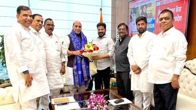 రక్షణ శాఖ మంత్రి రాజ్‌నాథ్‌సింగ్‌ను కలిసిన సీఎం రేవంత్ రెడ్డి