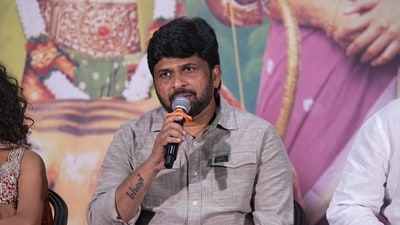 Shiva Nirvana: ఇరుముడిపై టీచర్ల గరంగరం.. డైరెక్టర్ శివ నిర్వాణ క్లారిటీ.. ఏమన్నారంటే? Shiva Nirvana: ఇరుముడిపై టీచర్ల గరంగరం.. డైరెక్టర్ శివ నిర్వాణ క్లారిటీ.. ఏమన్నారంటే?
