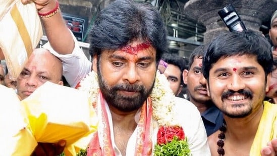 పవన్ కళ్యాణ్ పుట్టిన రోజు వేడుకల్లో తీవ్ర విషాదం.. అభిమాని మృతి.. హైదరాబాద్ నుంచి సొంత ఊరు వచ్చి (@PawanKalyan X)