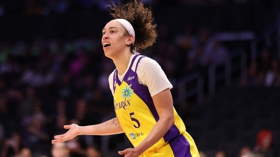 The controversy gained public attention when Dearica Hamby posted a screenshot of a text she said came from an unknown number.
