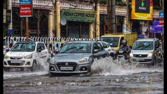Lucknow gets 65.5 mm rain in 24 hours; 24 districts are deficient, 36 normal and 15 in excess (ANI)
