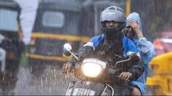 Temperatures are expected to remain relatively moderate, according to the India Meteorological Department’s (IMD) evening bulletin. (HT File)