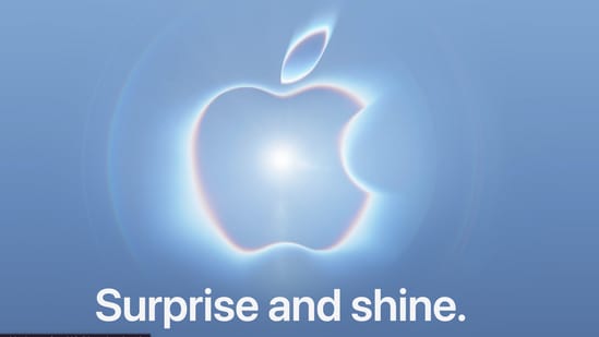 Apple’s foldable iPhone Ultra is shaping up with a big display and smarter multitasking.