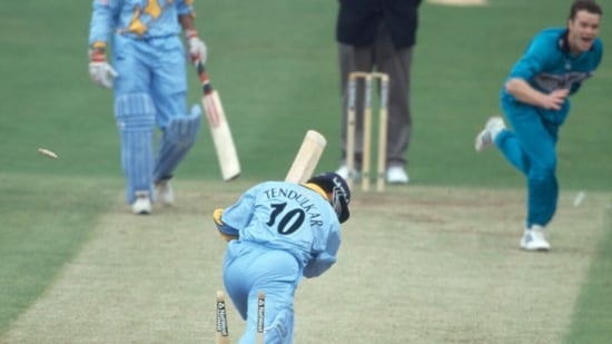 The Kiwi pace-bowling all-rounder getting the better of Sachin Tendulkar.