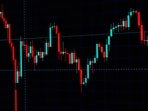 US Treasury bonds face pressure as yields rise amid Japan rates, AI borrowing and growing US debt.
