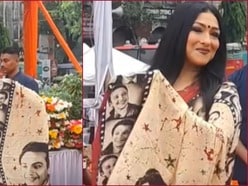ঋতুপর্ণার শাড়িতে মুগ্ধ শুভেন্দু 