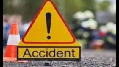 Inspector Anil Kumar incharge of Kharkhoda police station said that the identity of the vehicle that struck the Eco van was not yet known. (HT File) Inspector Anil Kumar incharge of Kharkhoda police station said that the identity of the vehicle that struck the Eco van was not yet known. (HT File)