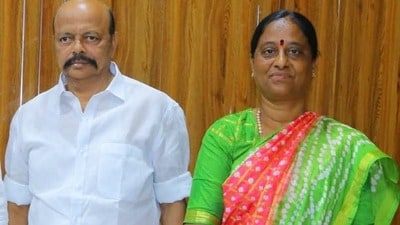 కొండా సురేఖ దంపతులు